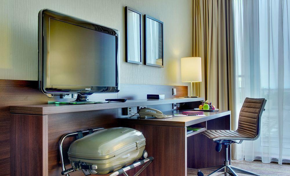 Courtyard By Marriott Linz Ξενοδοχείο Εξωτερικό φωτογραφία