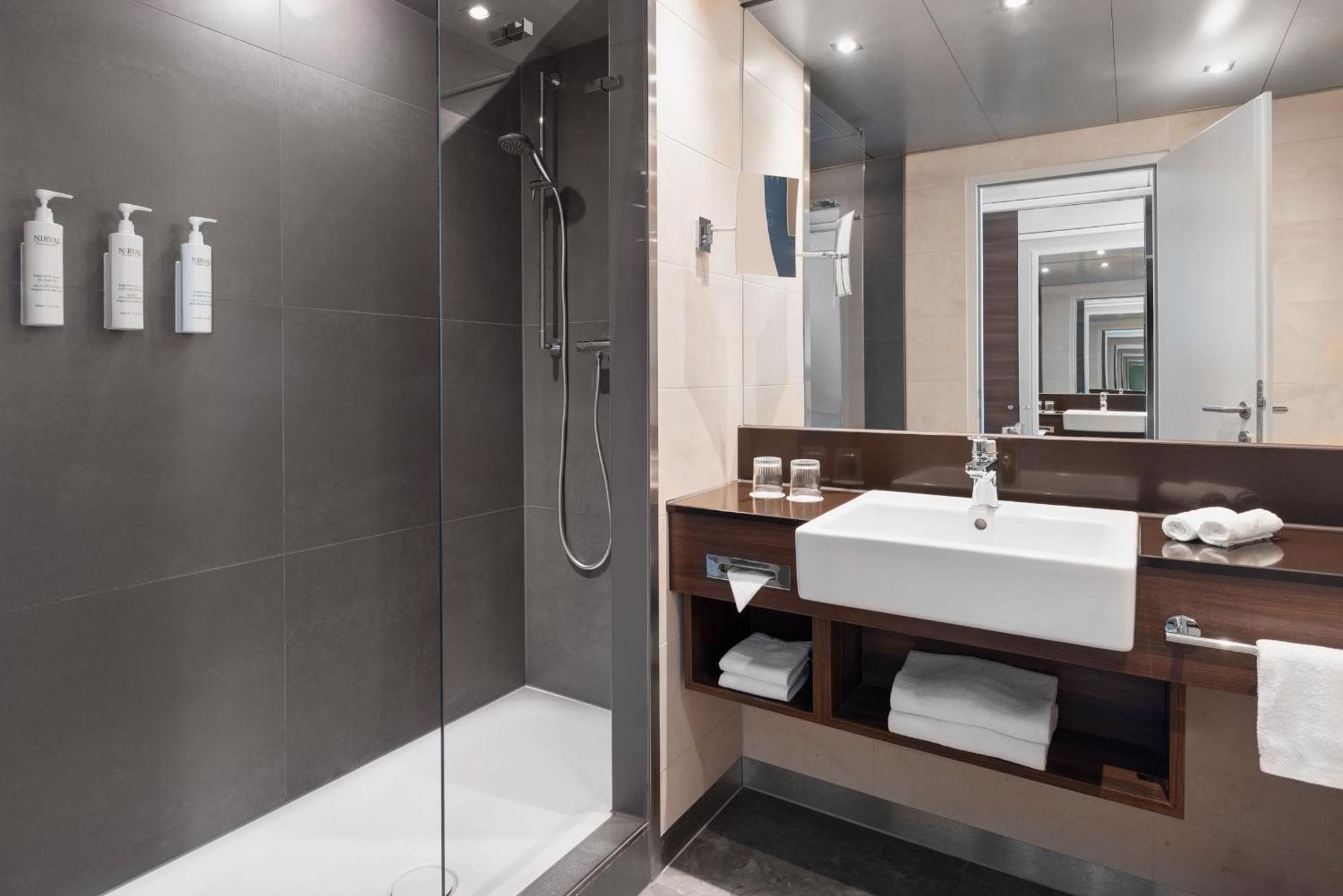 Courtyard By Marriott Linz Ξενοδοχείο Εξωτερικό φωτογραφία