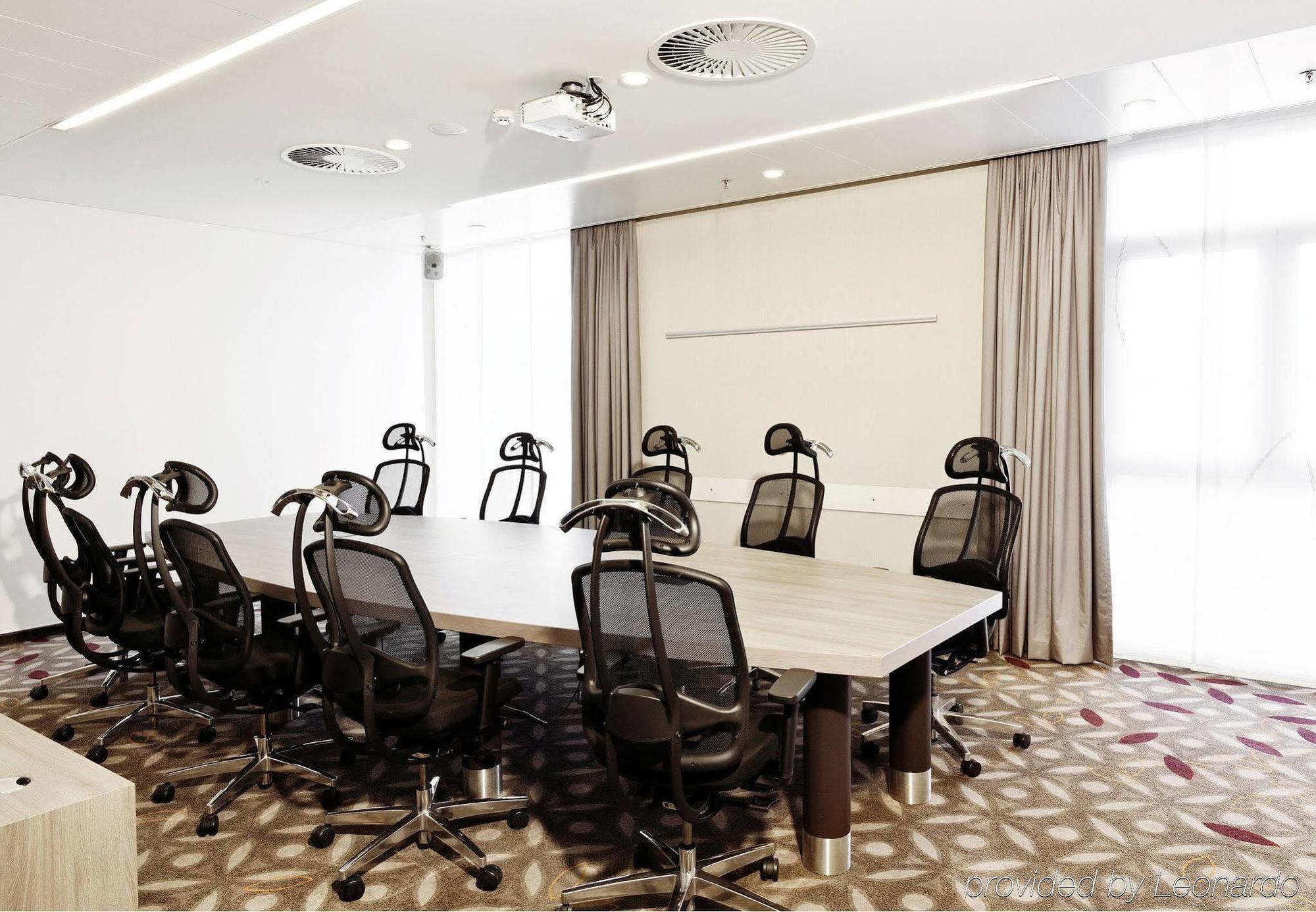 Courtyard By Marriott Linz Ξενοδοχείο Επιχειρήσεις φωτογραφία