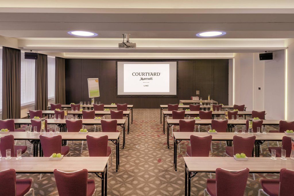 Courtyard By Marriott Linz Ξενοδοχείο Εξωτερικό φωτογραφία